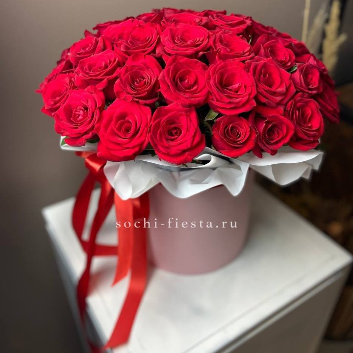 Красные розы 51шт  в коробке в Костроме