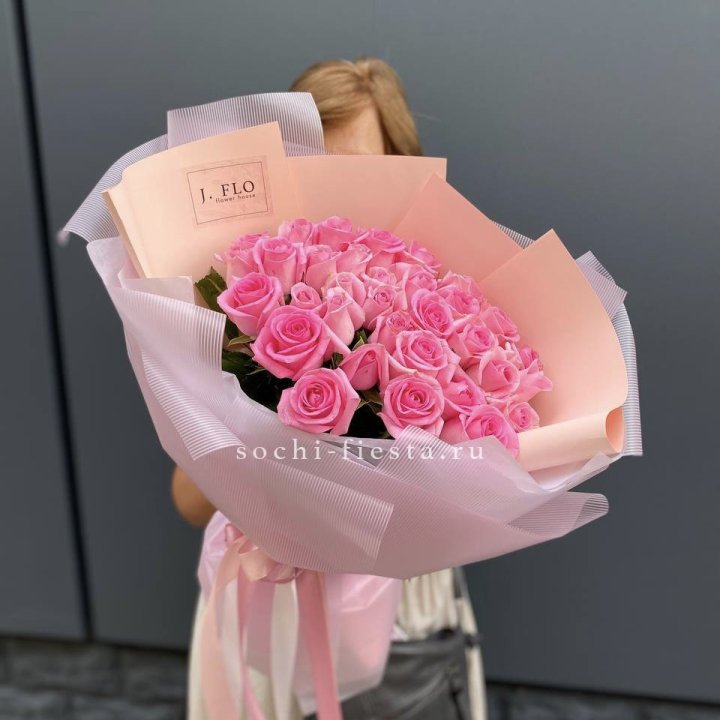 33 Розовые розы в Костроме