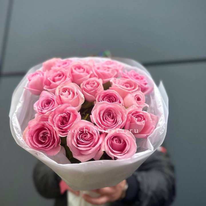 21 Розовая роза в белом в Костроме