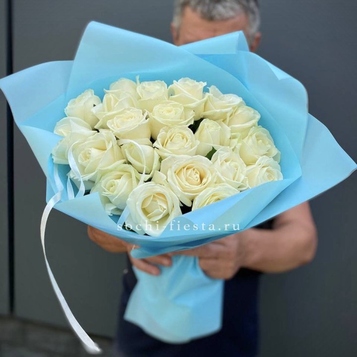 21 белая роза в Костроме