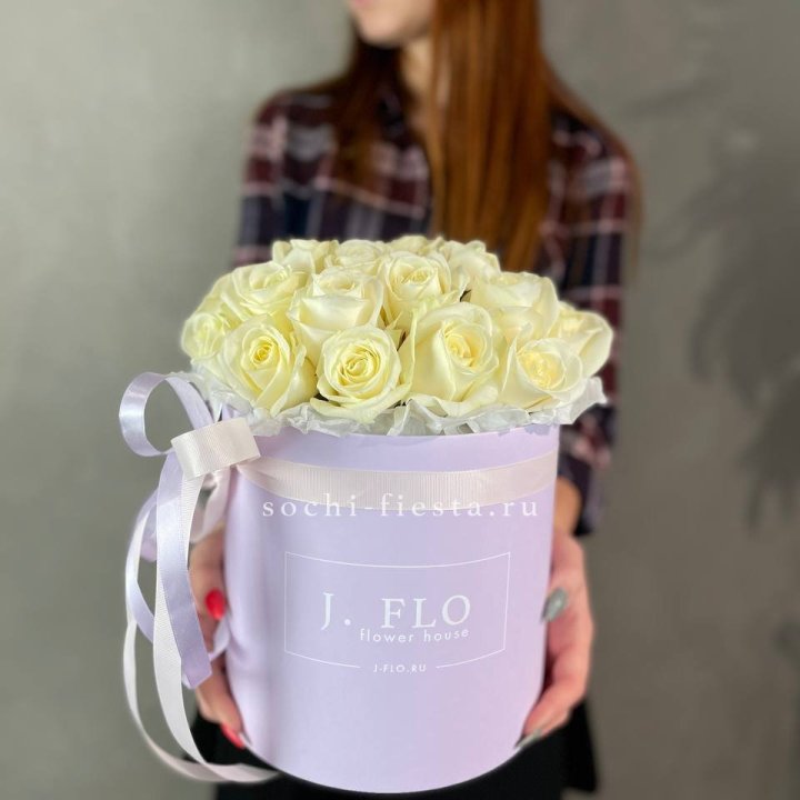 25 роз в цилиндре  в Костроме