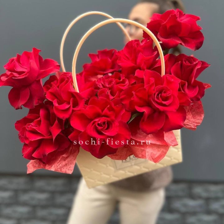 Французские розы в сумочке в Костроме