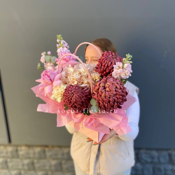 Сумочка нежная с бигуди в Костроме