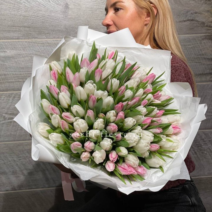 101 тюльпан нежный микс в Костроме