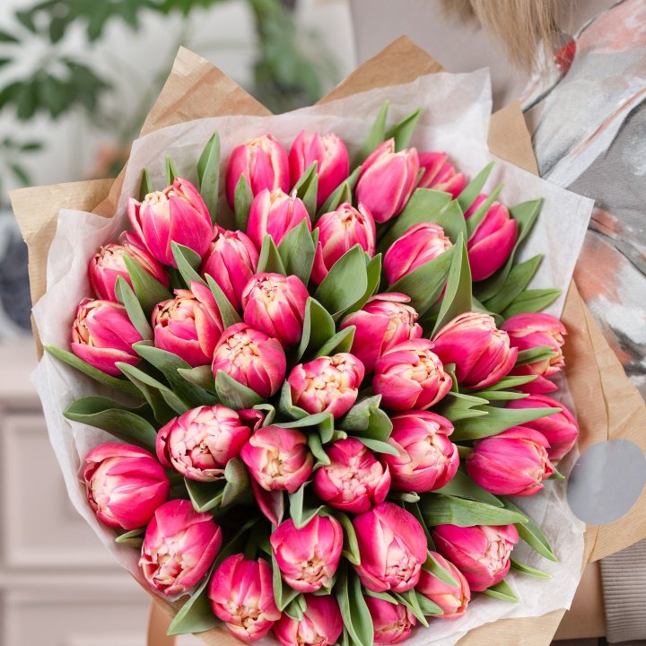 Букет пионовидных тюльпанов в Костроме